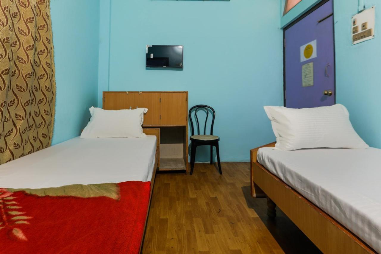 Oyo Hotel 43459 Oasis Lodge Джорхат Екстер'єр фото